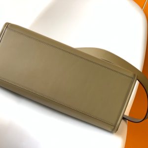 Fendi Sunshine Medium Bag 35 Olive Leather