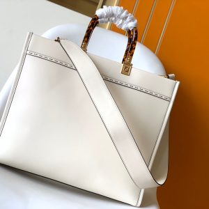 20220716_i1657960319_1730_2_jpg_8eef6fce-ba31-4855-976f-cc2ec7b67fd5 Fendi Sunshine Medium Bag 35 White Leather
