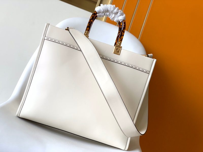 20220716_i1657960319_1730_2_jpg_8eef6fce-ba31-4855-976f-cc2ec7b67fd5 Fendi Sunshine Medium Bag 35 White Leather