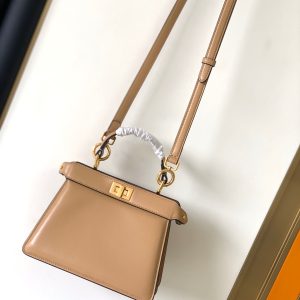 20220717_i1658035024_272_0_jpg_a7b2660a-316d-4290-b487-54882465ea2e Peekaboo ISeeU Petite 20 Bag Light Brown Lambskin Ghw