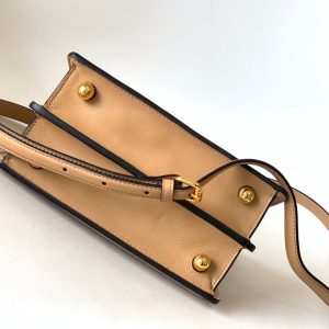 20220717_i1658035024_6223_3_jpg_63d8e319-ceb6-450f-9948-eaeba60a22e7 Peekaboo ISeeU Petite 20 Bag Light Brown Lambskin Ghw