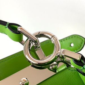 20220717_i1658035121_5895_6_jpg_c06770b5-4bd2-44cd-8989-b2853ebb32f1 Peekaboo ISeeU Petite 20 Bag Green Lambskin Shw