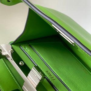 20220717_i1658035121_5898_8_jpg_67745e5b-3a01-4f20-86a1-9e48fa399ccd Peekaboo ISeeU Petite 20 Bag Green Lambskin Shw