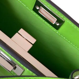 20220717_i1658035121_9601_5_jpg_f4602017-06fa-413a-b5d7-a123153b4263 Peekaboo ISeeU Petite 20 Bag Green Lambskin Shw