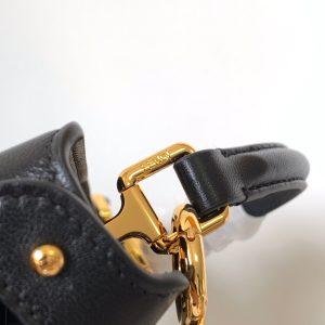 20220717_i1658038600_2763_7_jpg_832e1bf5-5870-4705-8663-b1a0247d53e1 Peekaboo ISeeU Petite 20 Bag Black Lambskin Ghw