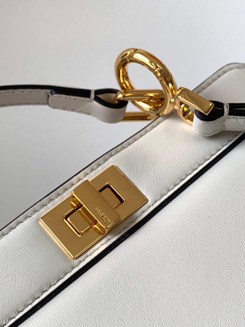 20220717_i1658038649_7354_6_jpg_09bd3f1a-ddd0-4553-9640-04d822616c56 Peekaboo ISeeU Petite 20 Bag White Lambskin Ghw