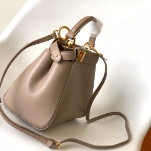 20220721_i1658383648_5776_2_jpg_3437f269-b3be-48cc-8fb8-7ca4ba4e08eb Peekaboo Mini 23cm Bag light brown lambskin gold hardware