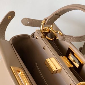 20220721_i1658383648_6400_4_jpg_debaa8e8-be75-41f4-8774-7866ff23d44d Peekaboo Mini 23cm Bag light brown lambskin gold hardware