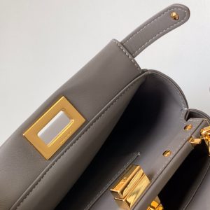 20220721_i1658383851_5596_7_jpg_9f03c649-16b7-4438-81bc-a6c534e49ad2 Peekaboo Mini 23cm Bag taupe lambskin gold hardware