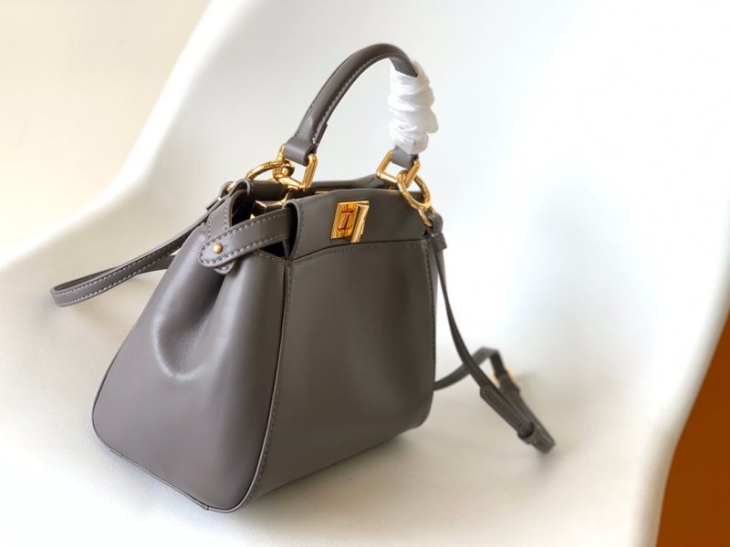 20220721_i1658383851_6248_2_jpg_df0692ce-f607-4be1-986c-ff089e165a70 Peekaboo Mini 23cm Bag taupe lambskin gold hardware