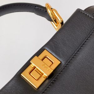 20220721_i1658384008_9437_8_jpg_8bf55816-643a-4e53-8ae9-51176a1fe292 Peekaboo Mini 23cm Bag black lambskin gold hardware
