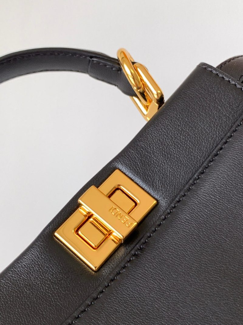 20220721_i1658384008_9437_8_jpg_a623ba0d-fe97-4809-beae-05d8e271a7a2 Peekaboo Mini 23cm Bag black lambskin gold hardware