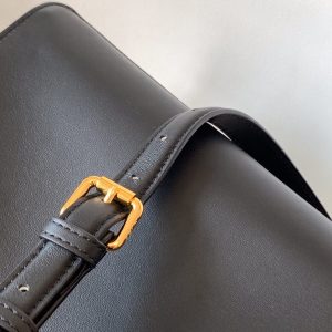 20220726_i1658805893_8376_4_jpg_19c4c4e8-ae02-4c36-bdb9-24e852fe0272 Peekaboo ISeeU Small 27cm Bag black lambskin gold hardware