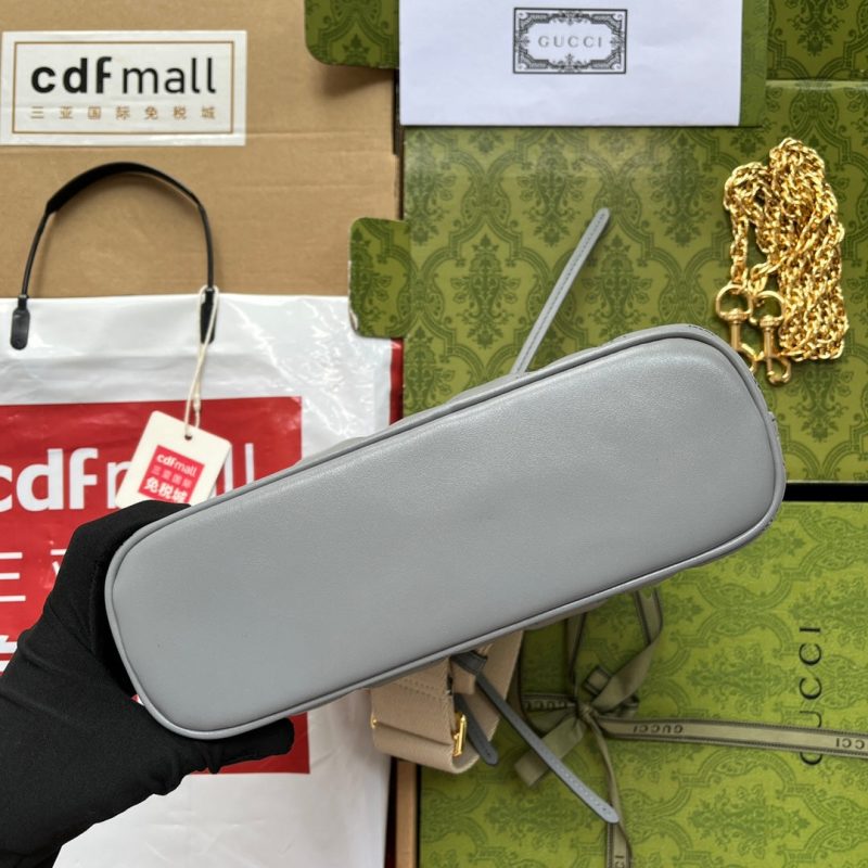 20220730_i1659155279_221_4_jpg MATELASSÉ LEATHER SHOULDER BAG 23 IN GRAY EMBOSSED CALFSKIN GOLD HARDWARE