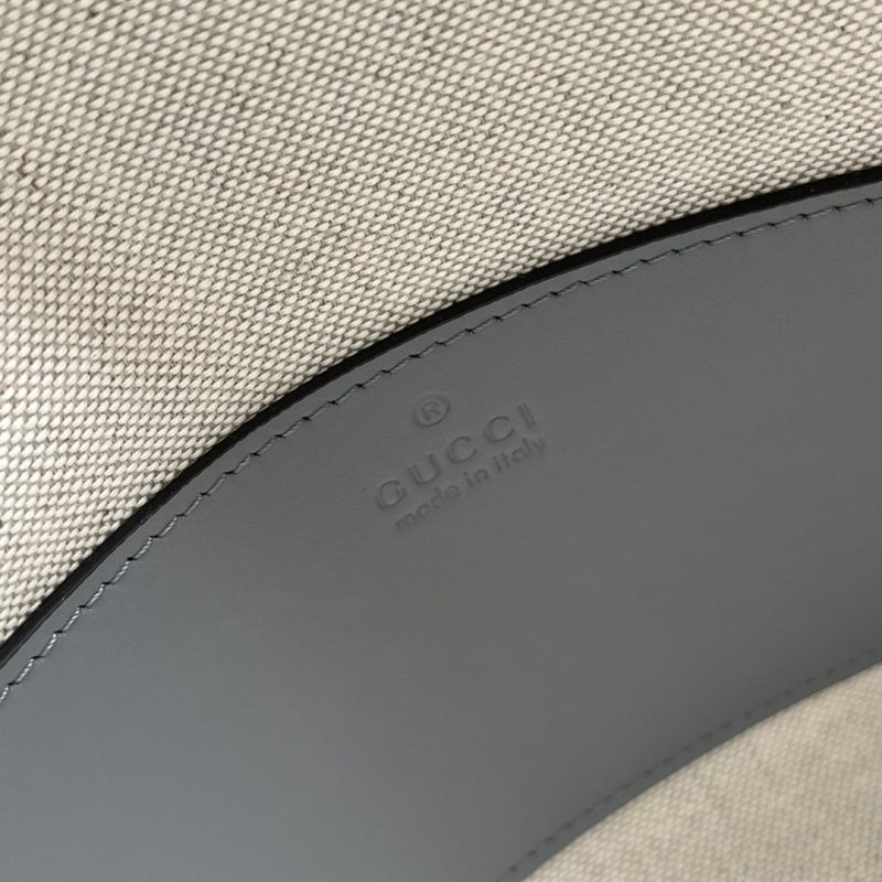 20220730_i1659155279_2458_7_jpg MATELASSÉ LEATHER SHOULDER BAG 23 IN GRAY EMBOSSED CALFSKIN GOLD HARDWARE