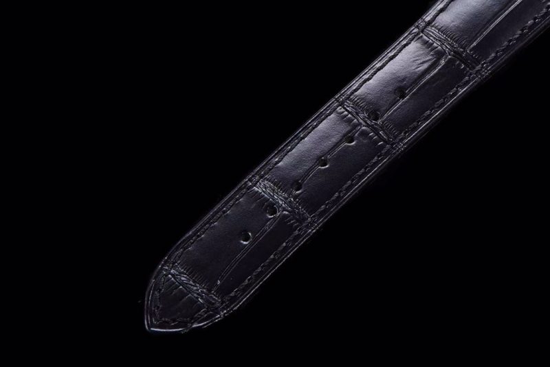 20220731_i1659237562_3400_7_jpg TANK MUST NO NUMERALS STEEL CASE BLACK DIAL