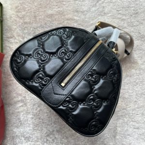 20220803_i1659505283_8666_3_jpg MATELASSÉ TOP HANDLE BAG 31 IN BLACK EMBOSSED CALFSKIN GOLD HARDWARE