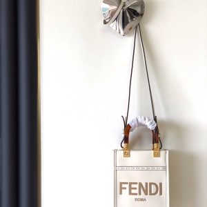 20220810_i1660124945_1969_8_jpg_6524338c-3ba8-452c-a556-26156dfc06f7 Fendi Mini Sunshine Shopper Bag 18 White Leather