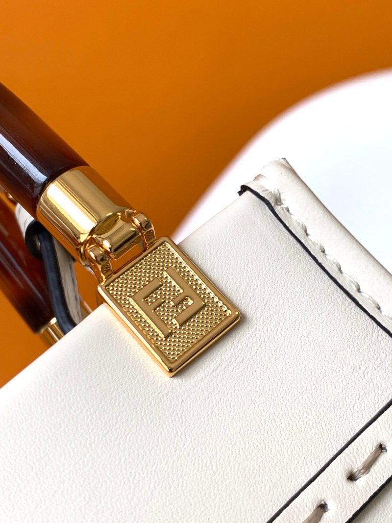 20220810_i1660124945_781_4_jpg_7e3c6ee1-568e-4cf4-b98c-01daf8cb562e Fendi Mini Sunshine Shopper Bag 18 White Leather