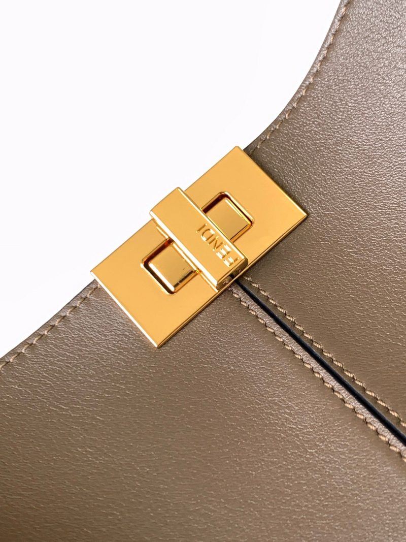 20220812_i1660280497_2120_5_jpg_292ab765-c04a-468d-b500-4a25b19498d0 Peekaboo X-lite medium 30cm Bag brown lambskin gold hardware