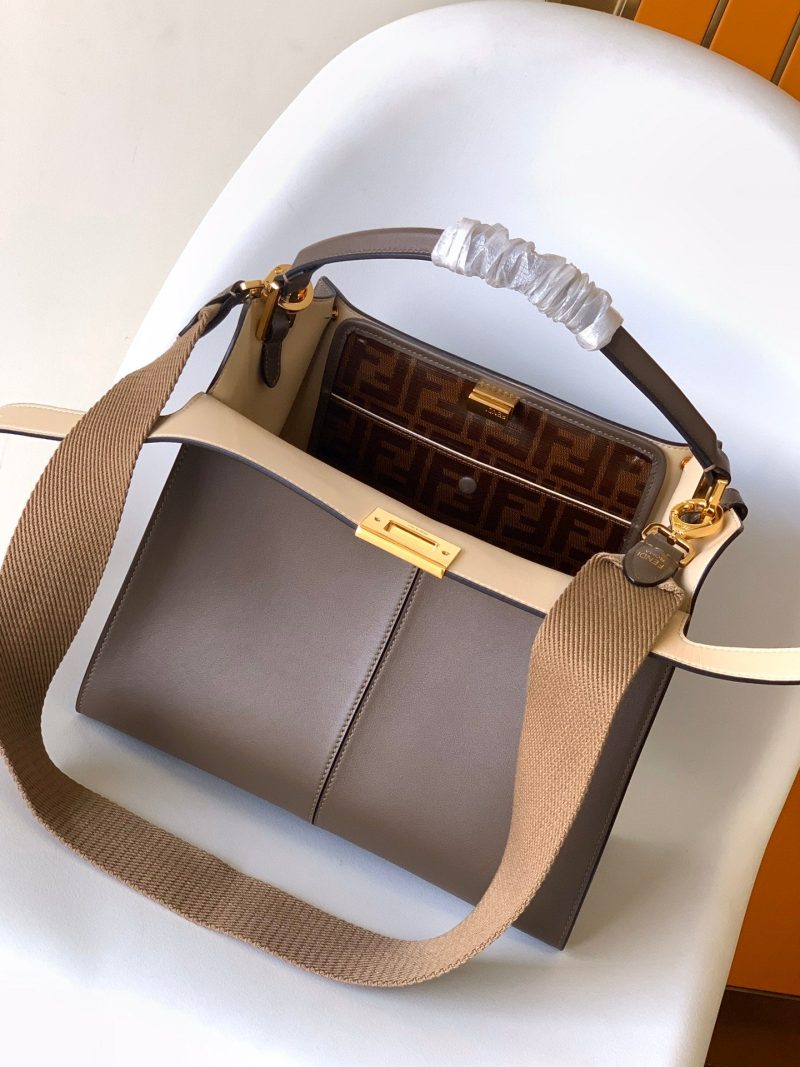 20220812_i1660280497_2989_4_jpg_cb2c1ca9-ed78-46c6-9679-d385c428d75e Peekaboo X-lite medium 30cm Bag brown lambskin gold hardware