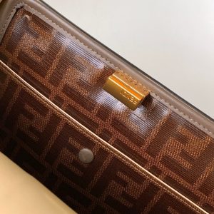 20220812_i1660280497_6174_8_jpg_7b2ca7af-15f3-46cc-aa3f-318bfea70490 Peekaboo X-lite medium 30cm Bag brown lambskin gold hardware