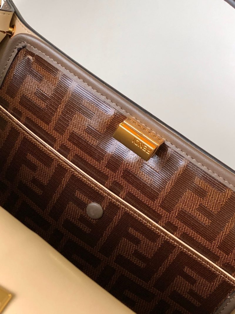 20220812_i1660280497_6174_8_jpg_7b2ca7af-15f3-46cc-aa3f-318bfea70490 Peekaboo X-lite medium 30cm Bag brown lambskin gold hardware