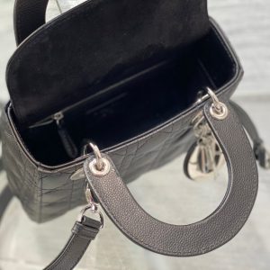 20220830_i1661837054_5585_7_jpg small lady 20 black calfskin shw