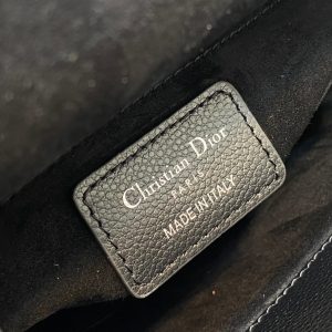 20220830_i1661837054_9804_8_jpg small lady 20 black calfskin shw