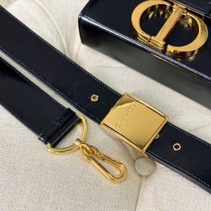 20220902_i1662098472_5976_8_jpg MONTAIGNE 19 HANDBAG IN BLACK CALFSKIN