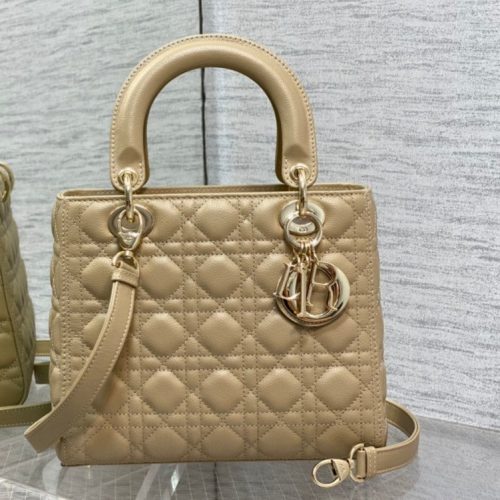 20220903_i1662193749_2617_0_jpg medium lady 24 ecru calfskin ghw