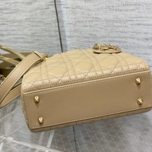 20220903_i1662193800_4218_6_jpg small lady 20 ecru calfksin ghw