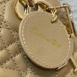 20220903_i1662193800_782_3_jpg small lady 20 ecru calfksin ghw