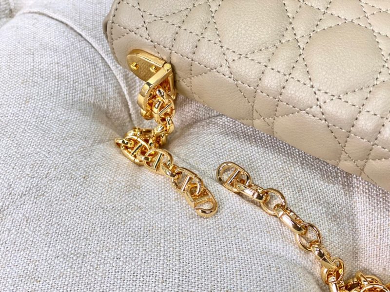 20220914_i1663136593_2576_6_jpg SMALL CARO BAG 20 PALE YELLOW CALFSKIN