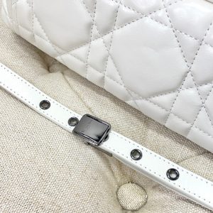 LARGE CARO BAG 28 WHITE CALFSKIN BLACK HARDWARE