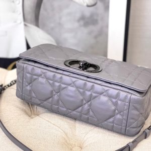 20220915_i1663220686_4470_4_jpg LARGE CARO BAG 28 OPALINE PURPLE CALFSKIN BLACK HARDWARE