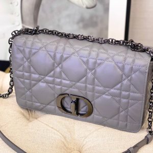 20220915_i1663220686_6504_3_jpg LARGE CARO BAG 28 OPALINE PURPLE CALFSKIN BLACK HARDWARE