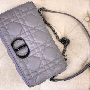 20220915_i1663220686_8591_8_jpg LARGE CARO BAG 28 OPALINE PURPLE CALFSKIN BLACK HARDWARE