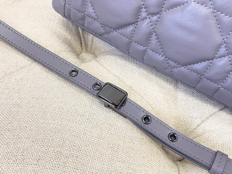 20220915_i1663220686_9684_5_jpg LARGE CARO BAG 28 OPALINE PURPLE CALFSKIN BLACK HARDWARE