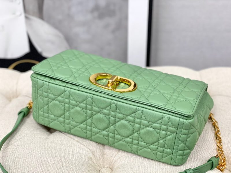20220915_i1663221617_1577_4_jpg LARGE CARO BAG 28 LIGHT GREEN CALFSKIN