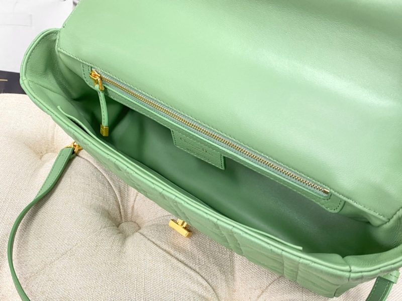 20220915_i1663221617_1973_7_jpg LARGE CARO BAG 28 LIGHT GREEN CALFSKIN