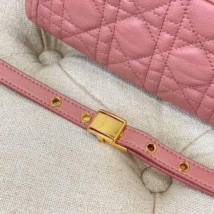 20220915_i1663221765_1957_5_jpg LARGE CARO BAG 28 ANTIQUE PINK CALFSKIN