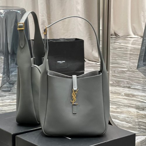 le 5a7 small 23 rock gray calfskin