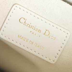 MEDIUM TOTE BOOK 26 BAG IN WHITE CALFSKIN