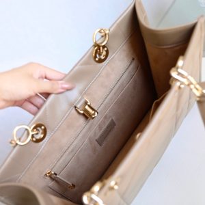 20221015_i1665800753_9967_7 MEDIUM TOTE BOOK 26 BAG IN BEIGE CREAM CALFSKIN