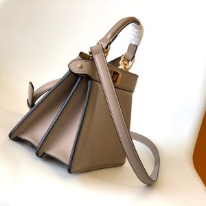 20221017_i1665982558_687_1_jpg_119986e7-85f0-4e07-9768-ea750f42d173 Peekaboo ISeeU Petite 20 Bag Brown Lambskin Ghw