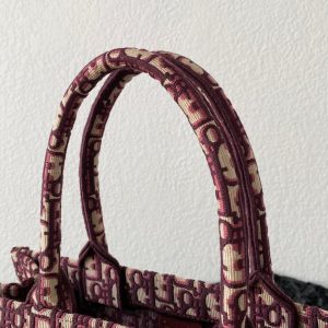 Medium CD Book Tote 36cm Burgundy Retro Style D Letter Embroidery