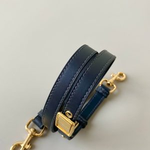 medium cd east west bobby 22cm blue oblique canvas