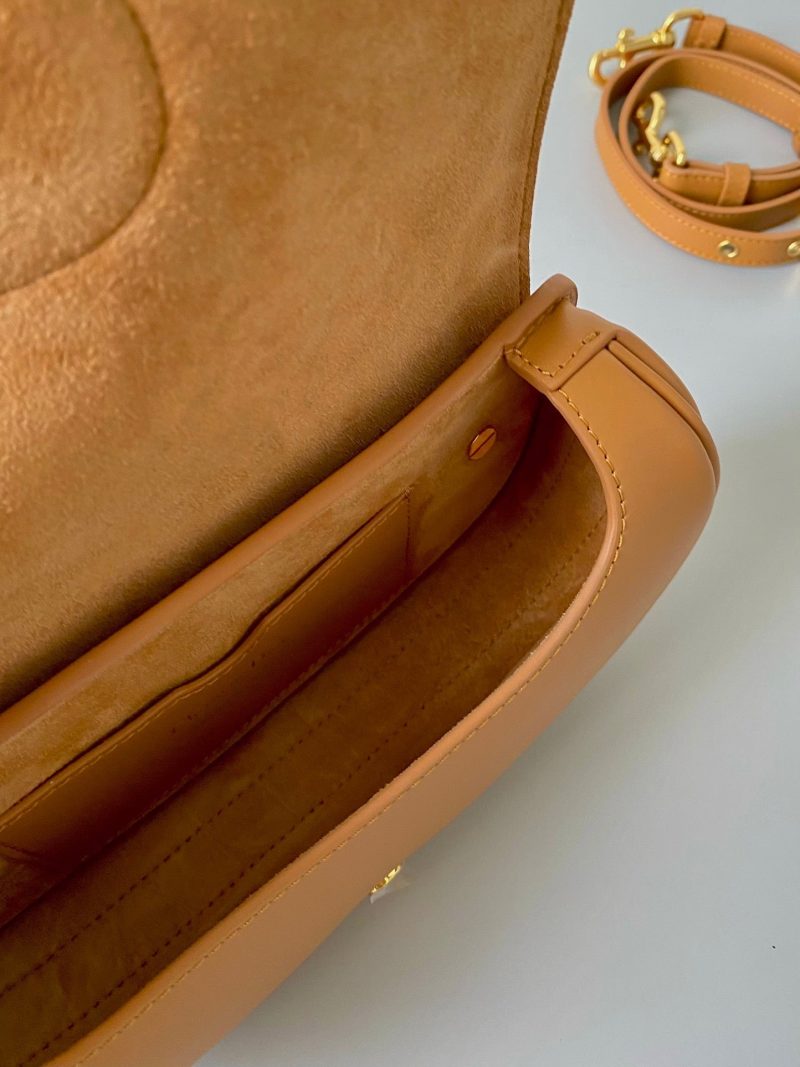 20221022_i1666431317_4234_5_jpg medium cd east west bobby 22cm brown calfskin ghw