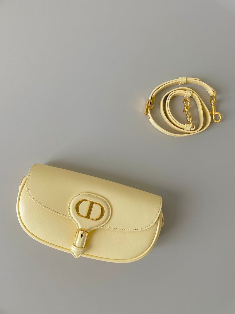 20221022_i1666432612_3526_1_jpg medium cd east west bobby 22cm cream calfskin ghw